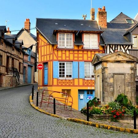 Chambre D'Hotes Du Carre Des Arts Honfleur Exteriér fotografie