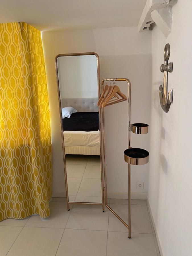 Chambre D'Hotes Du Carre Des Arts Honfleur Exteriér fotografie